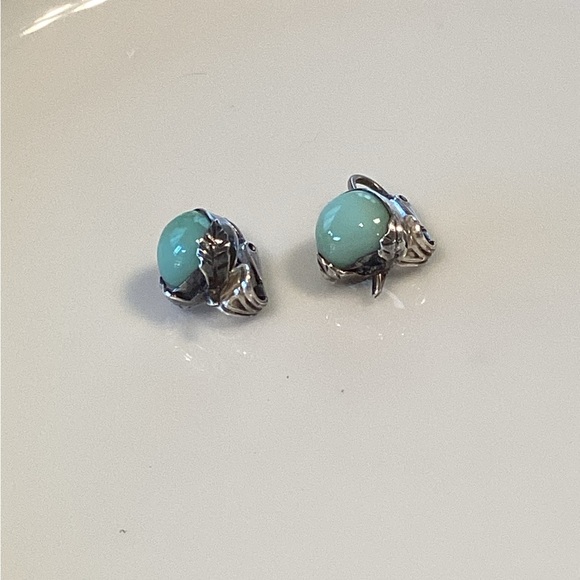 Green Chalcedony Earrings - Picture 3 of 4